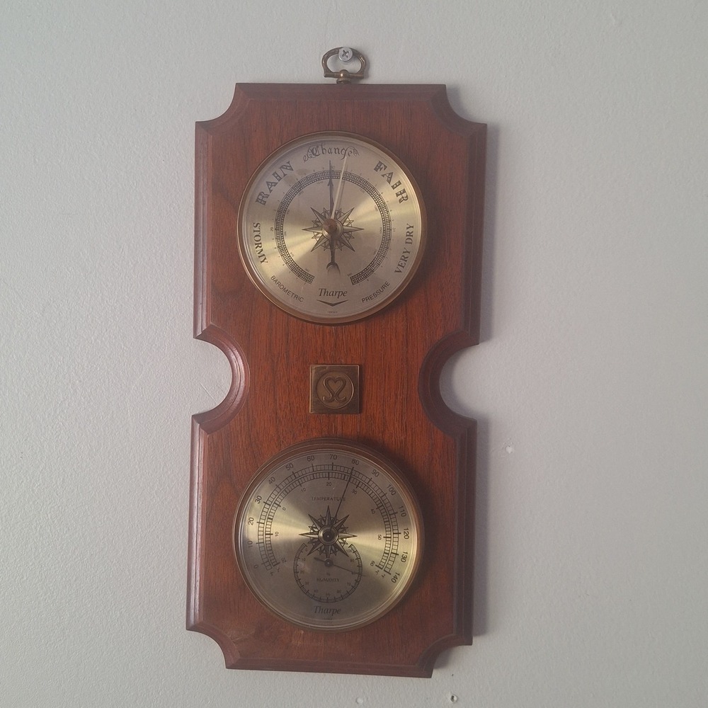 Vintage 1995 Tharpe Wood Weather Station Barometer Thermometer Humidity USA